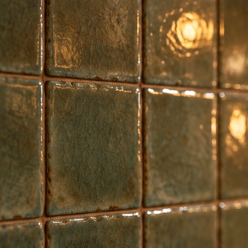Grijsgroene tegels, detail